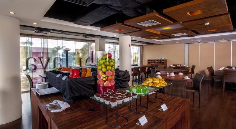 Holiday Inn Express Bali Sunset Road By Ihg Kuta Lombok Extérieur photo