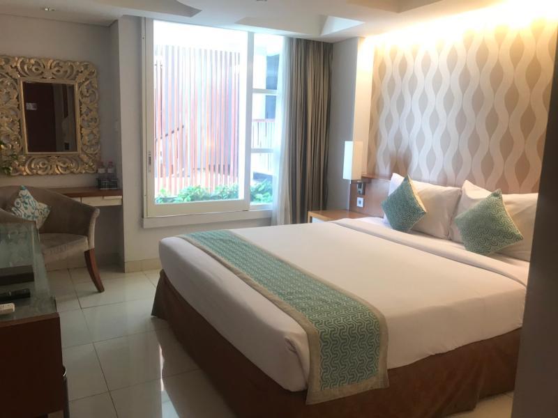 Holiday Inn Express Bali Sunset Road By Ihg Kuta Lombok Extérieur photo